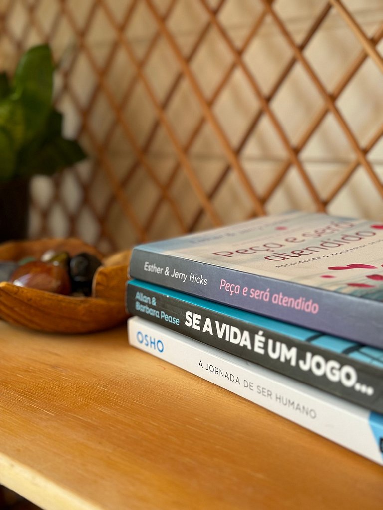 Cabana Boho | Banheira, Cinema e Rede Suspensa